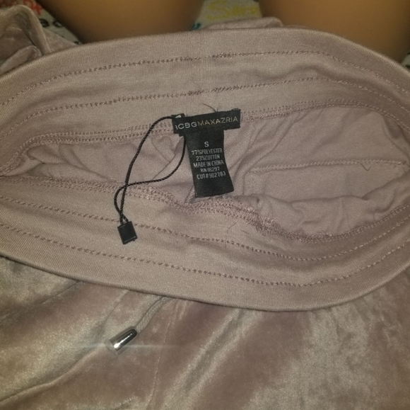 BACBGMaxazria - Picture 4 of 6